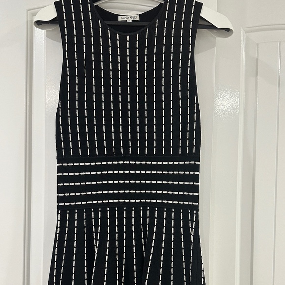 Robby Kobo Dresses & Skirts - NWOT RONNY KOBO DRESS